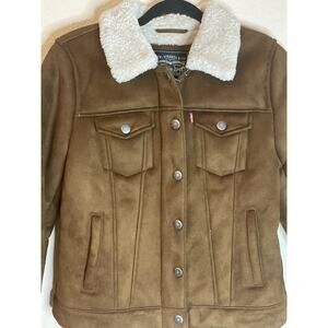 Levi's suede bomber jacket. Woman’s Size Small.‎